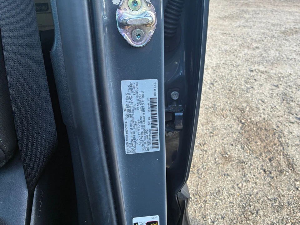 2025 Mazda CX-50 - Image 27 of 31
