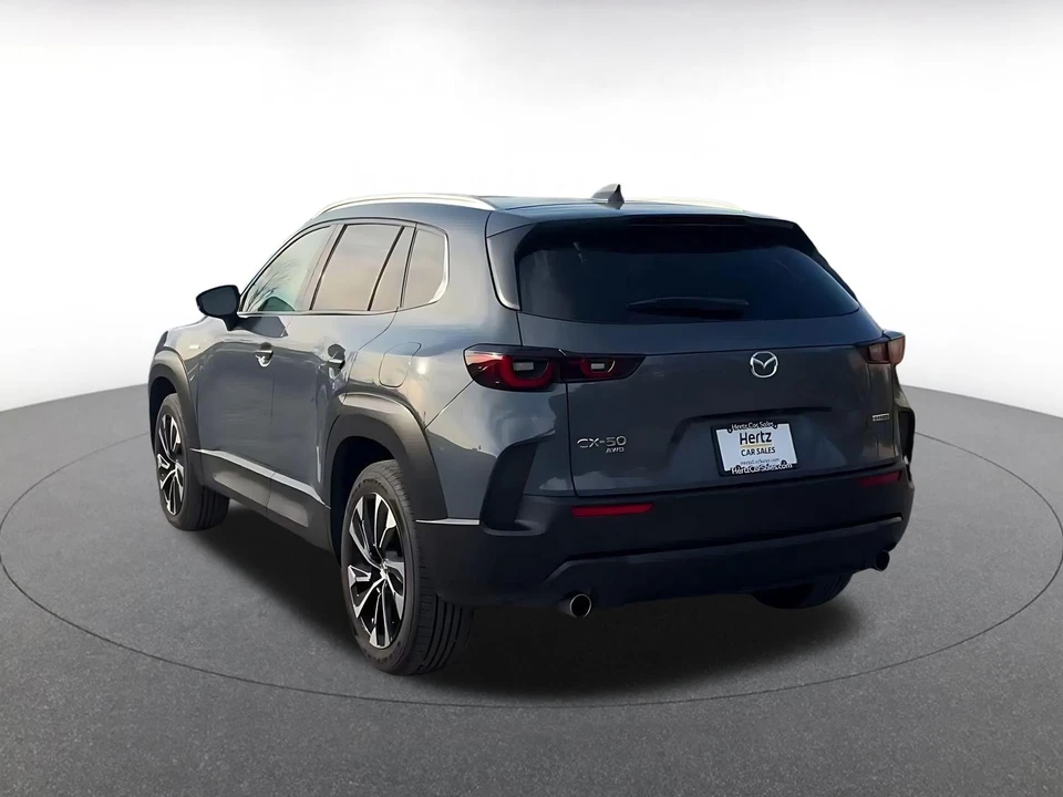 2025 Mazda CX-50 - Image 9 of 31