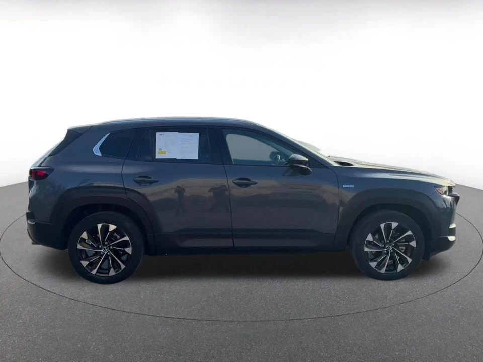 2025 Mazda CX-50 - Image 13 of 31