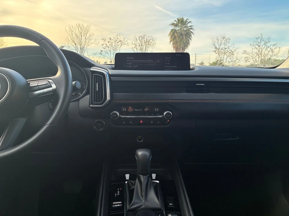 2025 Mazda CX-50 - Image 14 of 31