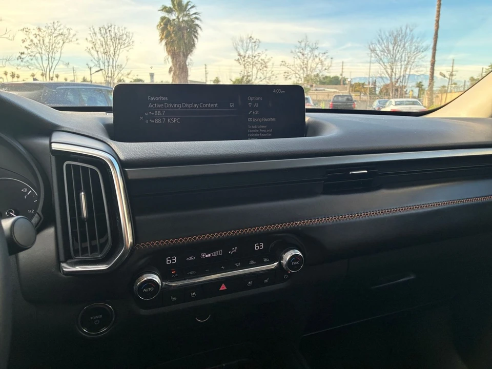 2025 Mazda CX-50 - Image 17 of 31