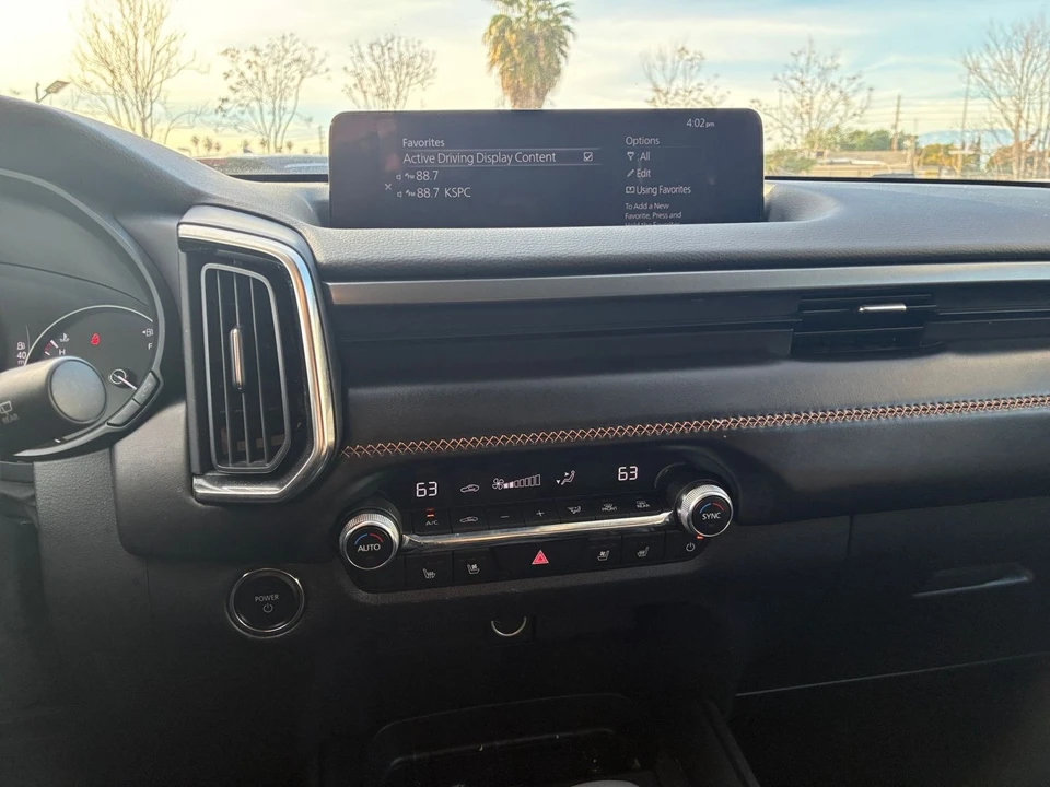 2025 Mazda CX-50 - Image 16 of 31