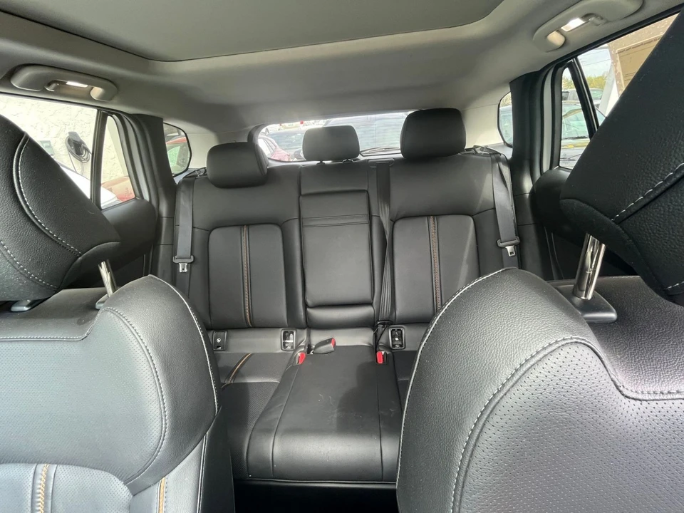 2025 Mazda CX-50 - Image 30 of 31