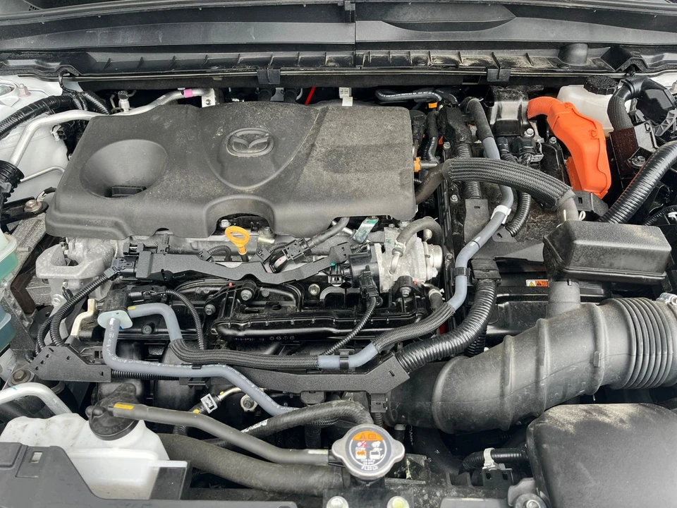2025 Mazda CX-50 - Image 24 of 31