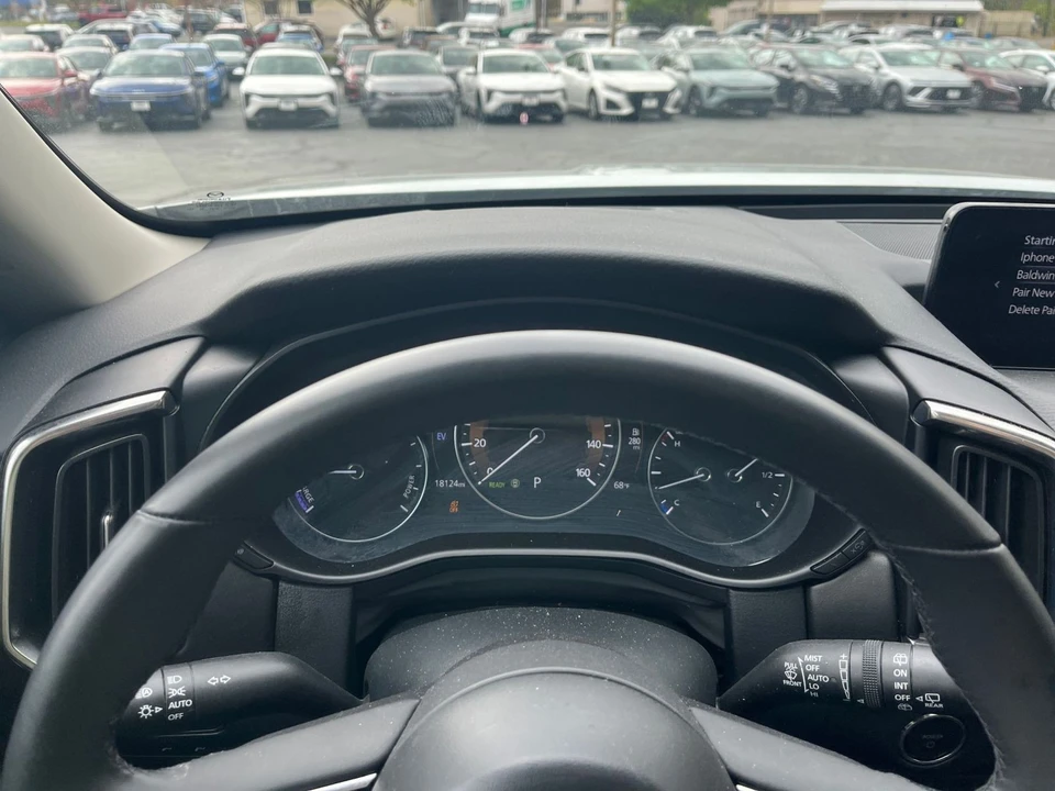 2025 Mazda CX-50 - Image 26 of 31