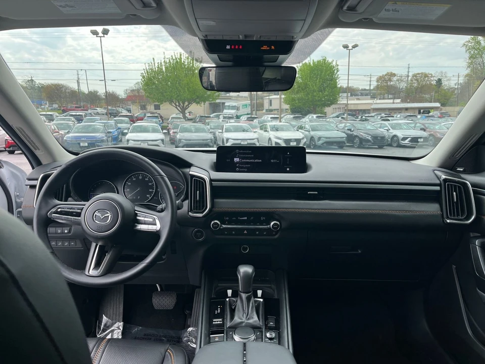 2025 Mazda CX-50 - Image 25 of 31
