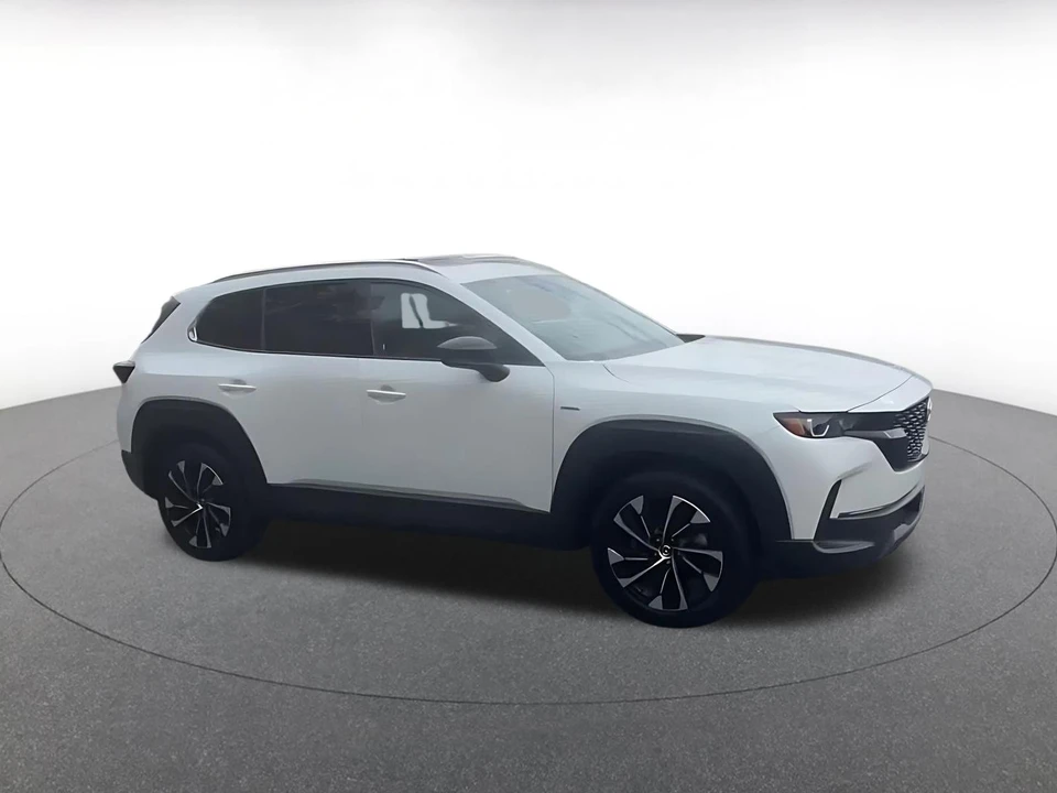 2025 Mazda CX-50 - Image 2 of 31