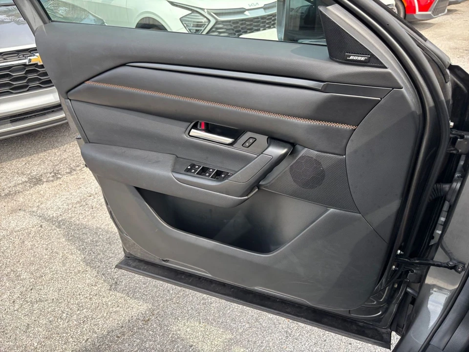 2025 Mazda CX-50 - Image 20 of 31