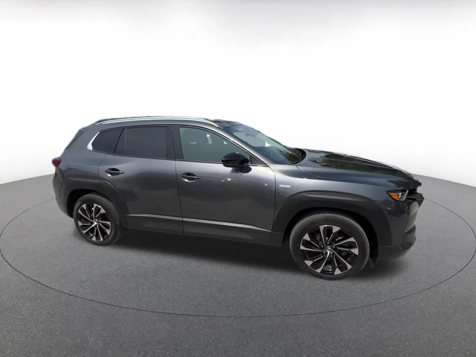 2025 Mazda CX-50 - Image 2 of 31