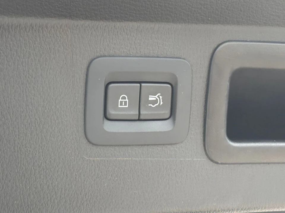 2025 Mazda CX-50 - Image 23 of 31