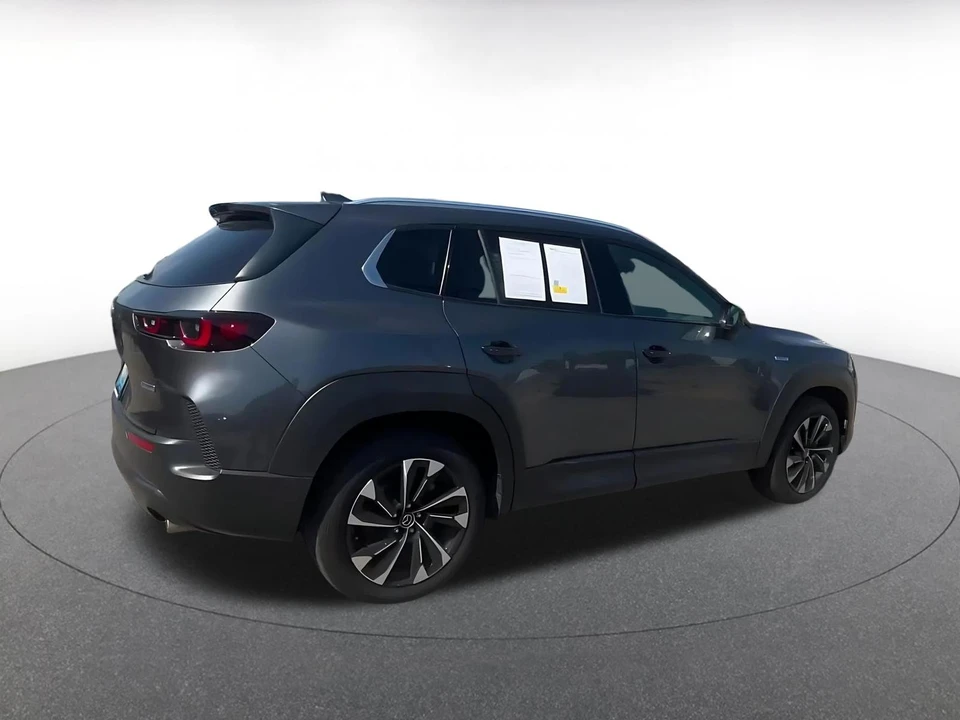 2025 Mazda CX-50 - Image 17 of 31