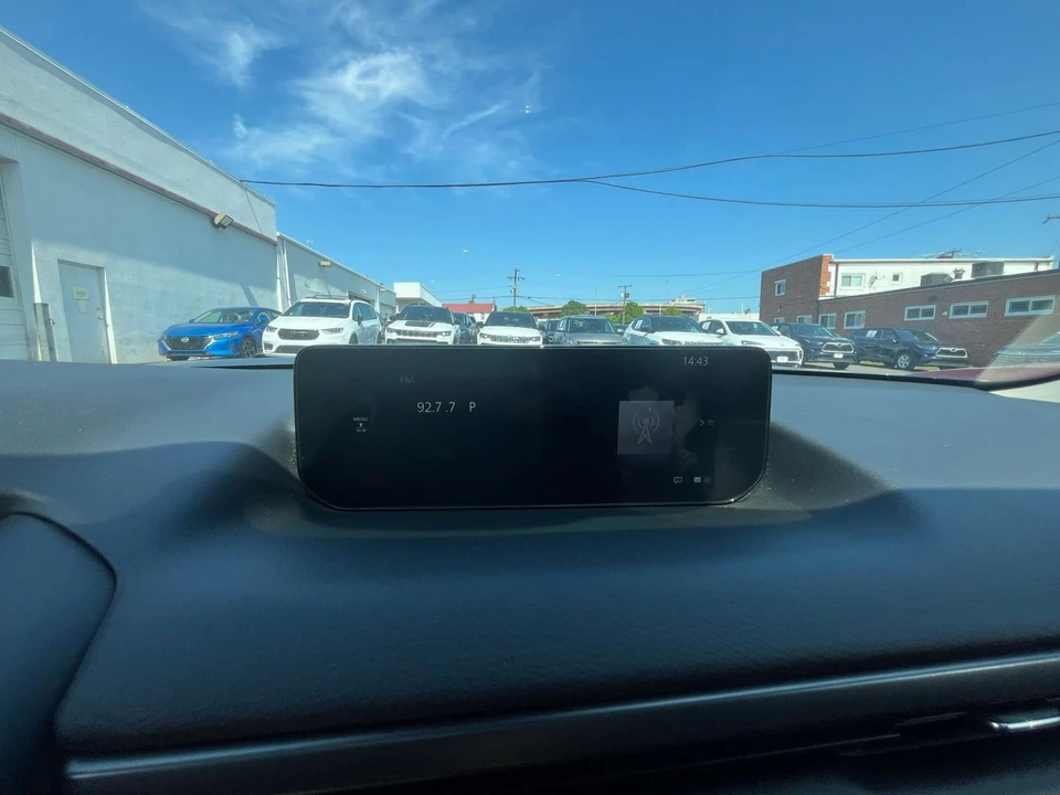 2025 Mazda CX-50 - Image 22 of 31