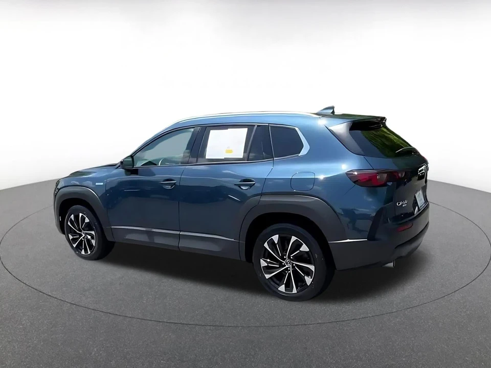 2025 Mazda CX-50 - Image 9 of 31