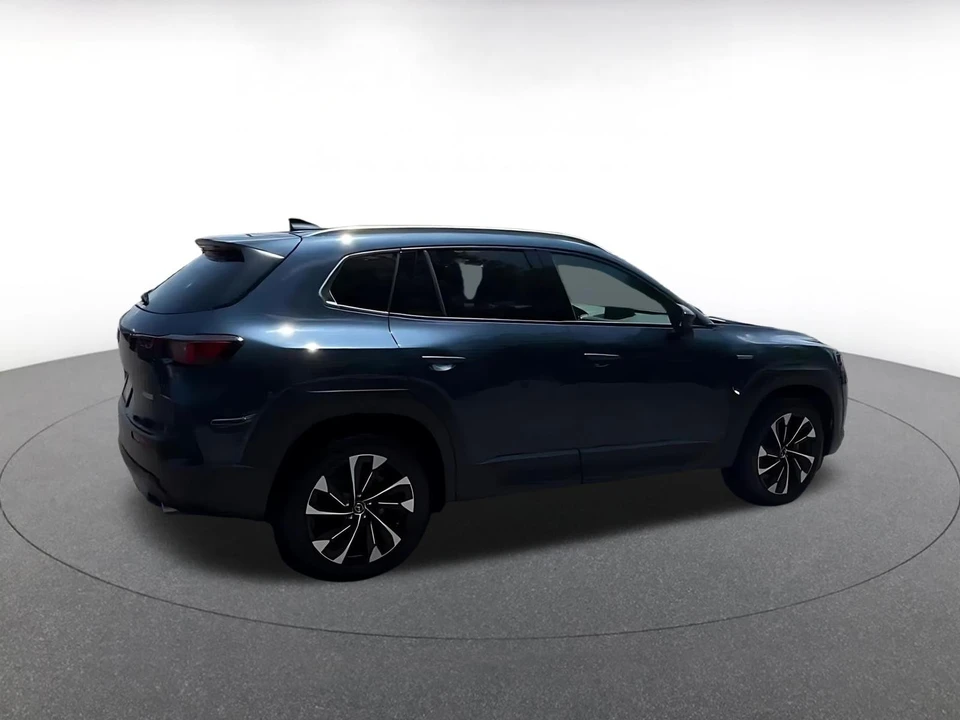 2025 Mazda CX-50 - Image 17 of 31