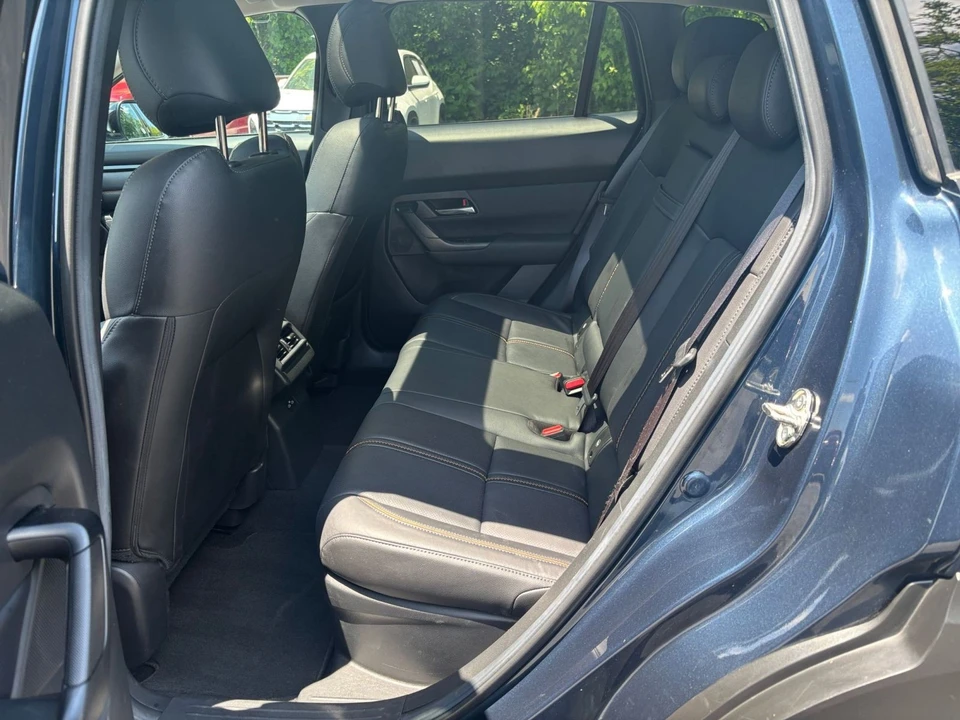 2025 Mazda CX-50 - Image 20 of 31