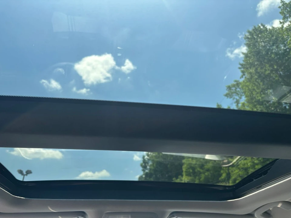 2025 Mazda CX-50 - Image 26 of 31
