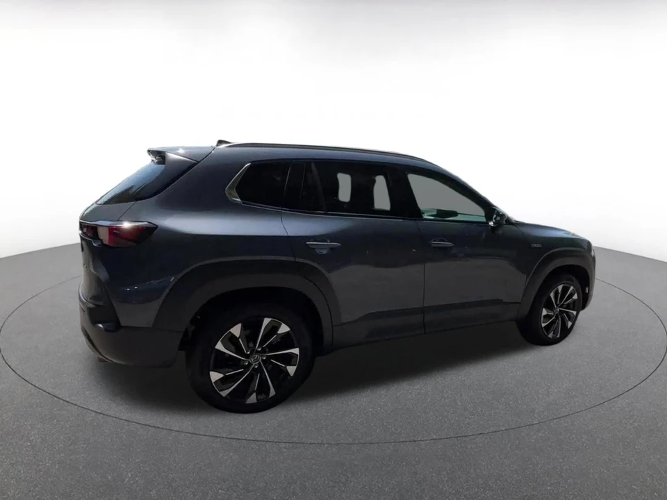 2025 Mazda CX-50 - Image 17 of 31