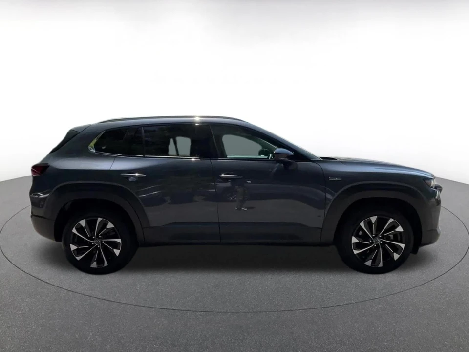 2025 Mazda CX-50 - Image 13 of 31