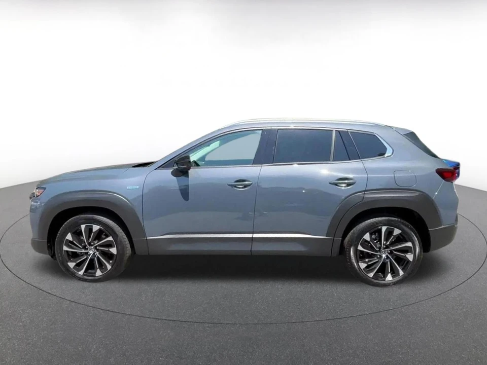 2025 Mazda CX-50 - Image 11 of 31