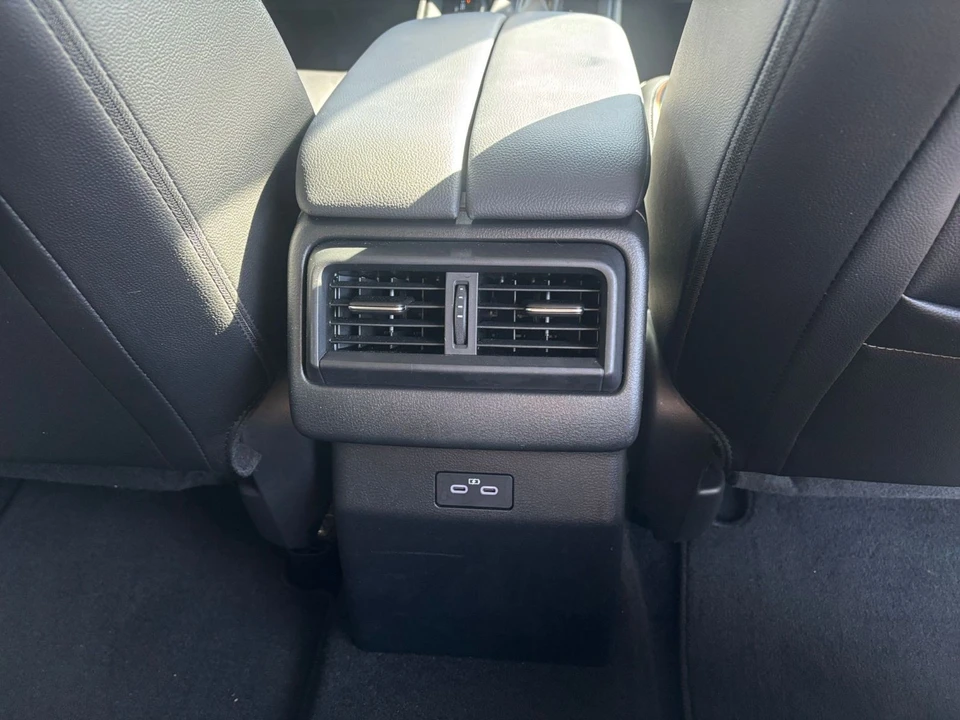 2025 Mazda CX-50 - Image 26 of 31