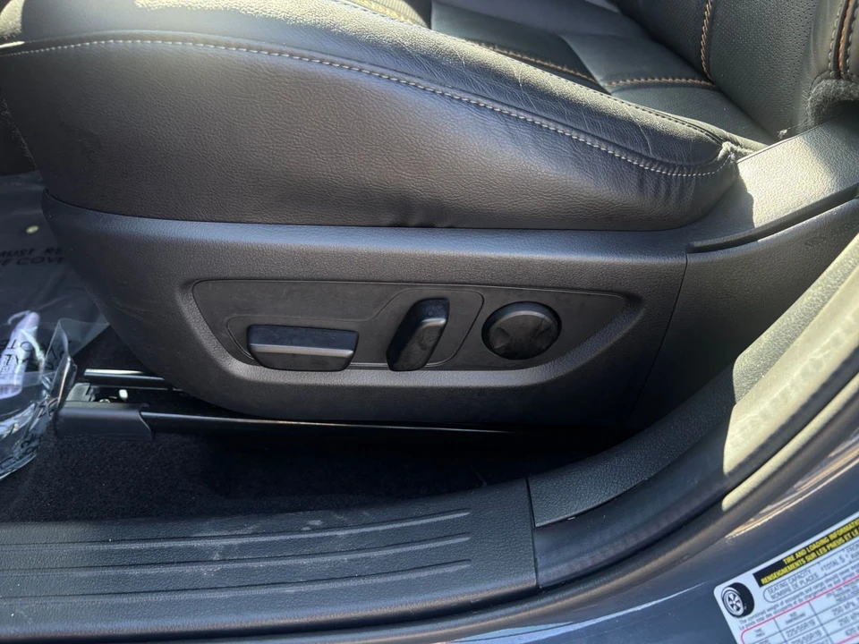 2025 Mazda CX-50 - Image 24 of 31