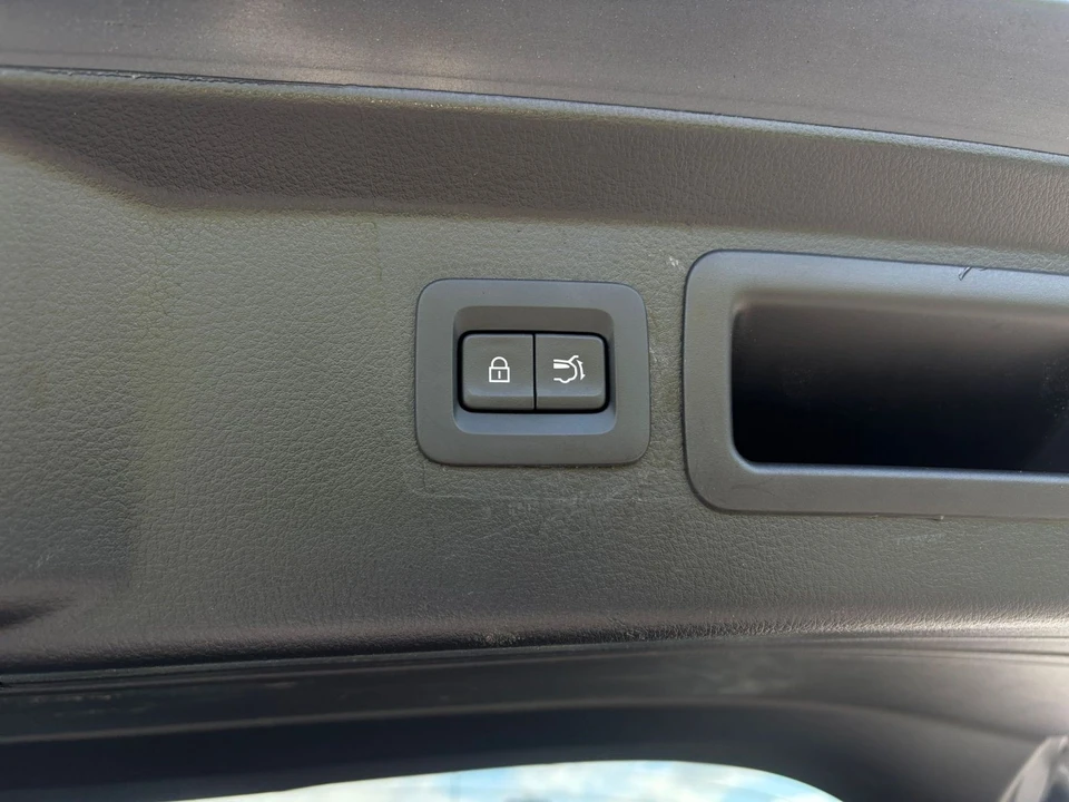 2025 Mazda CX-50 - Image 25 of 31