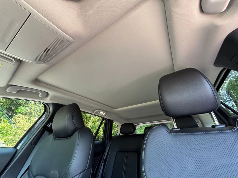 2025 Mazda CX-50 - Image 25 of 31