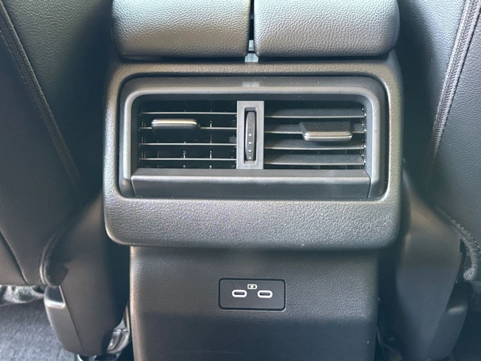 2025 Mazda CX-50 - Image 20 of 31
