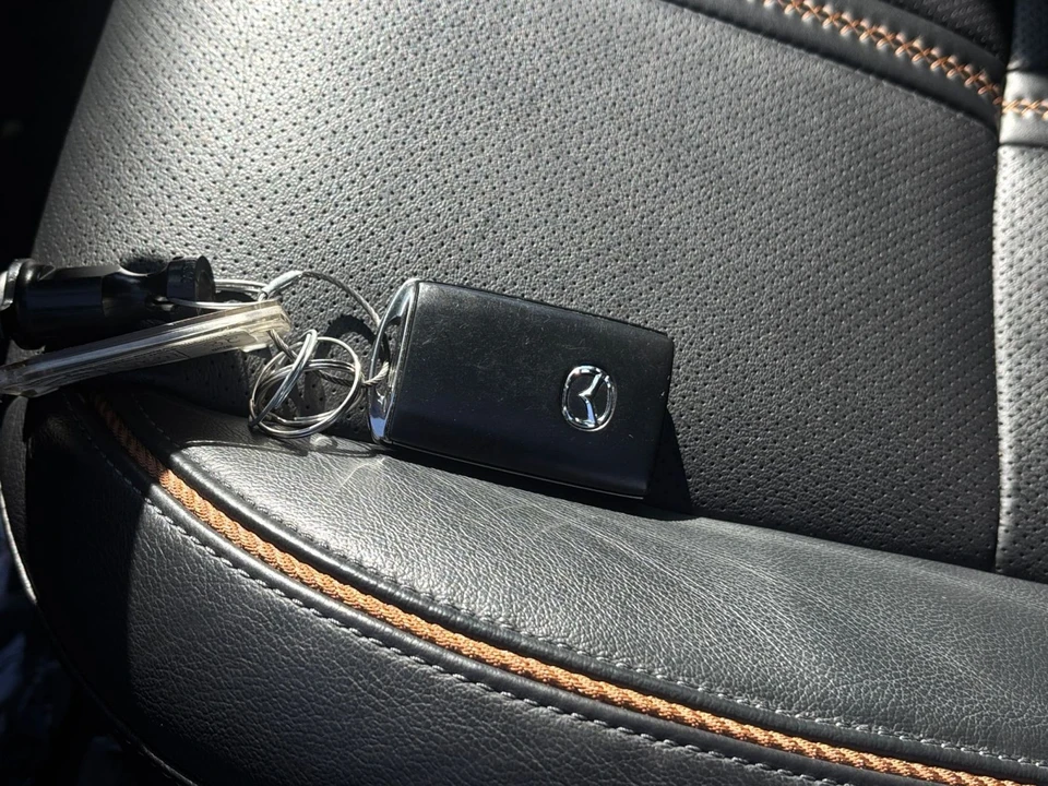 2025 Mazda CX-50 - Image 23 of 31