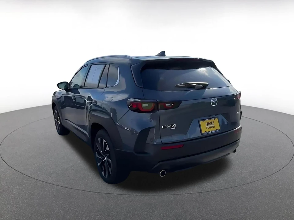 2025 Mazda CX-50 - Image 13 of 31