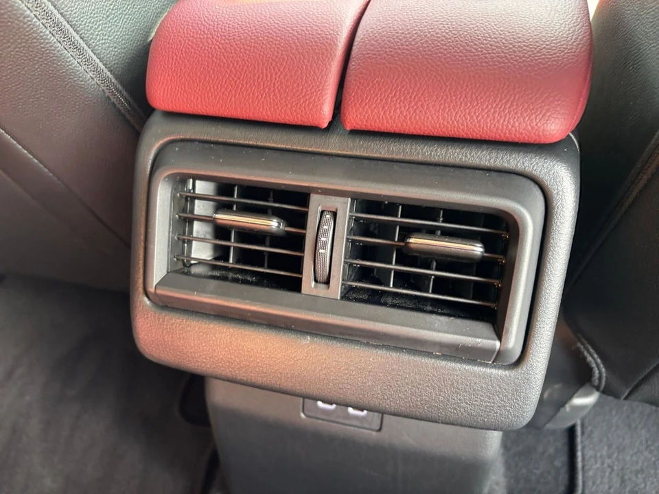 2025 Mazda CX-50 - Image 26 of 31