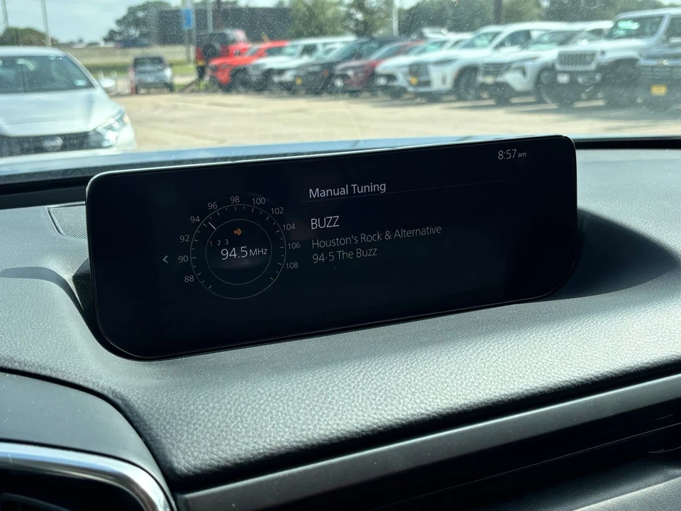 2025 Mazda CX-50 - Image 22 of 31