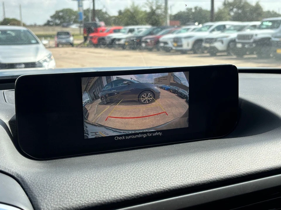 2025 Mazda CX-50 - Image 27 of 31