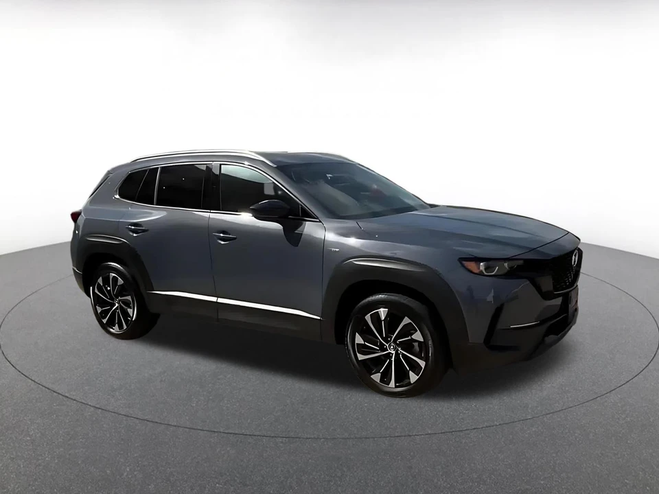 2025 Mazda CX-50 - Image 2 of 31