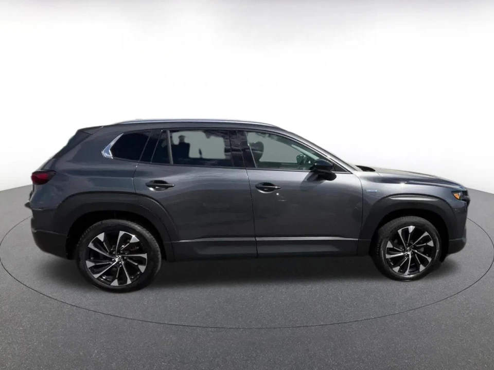 2025 Mazda CX-50 - Image 13 of 31