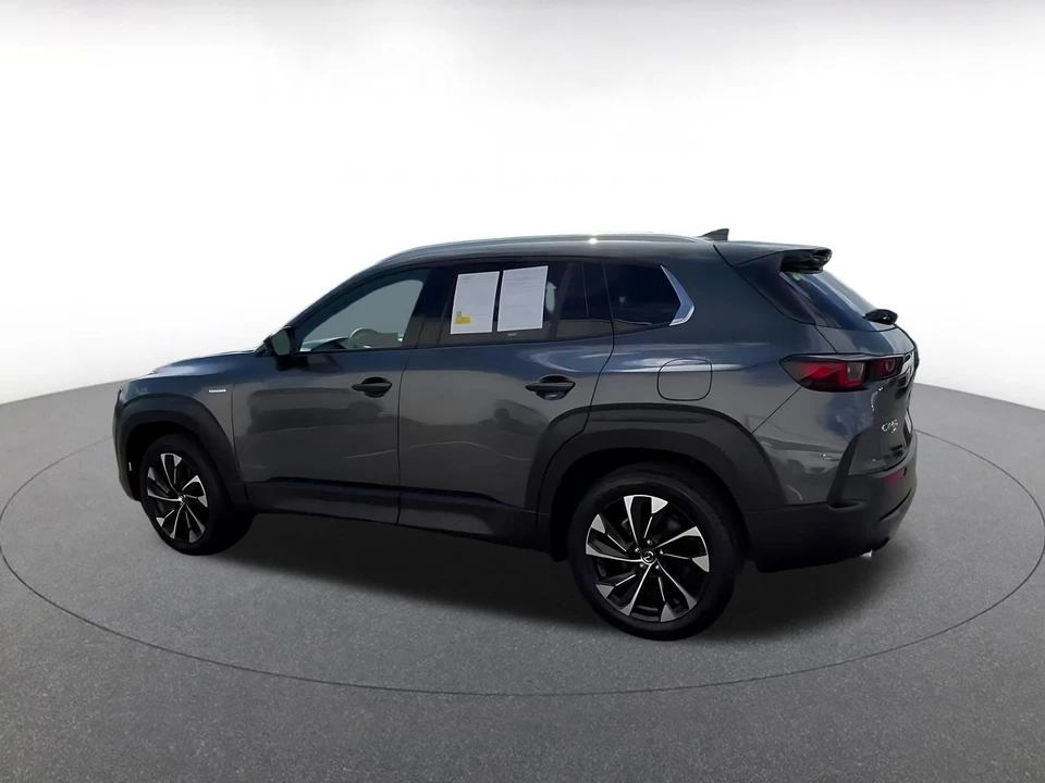 2025 Mazda CX-50 - Image 8 of 31