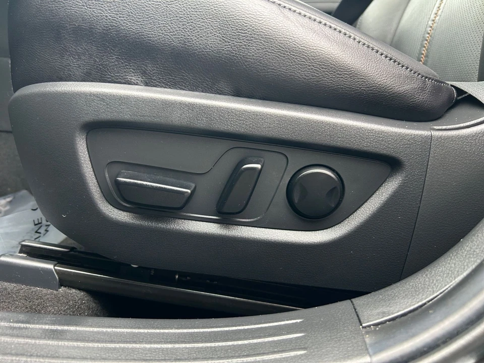 2025 Mazda CX-50 - Image 18 of 31
