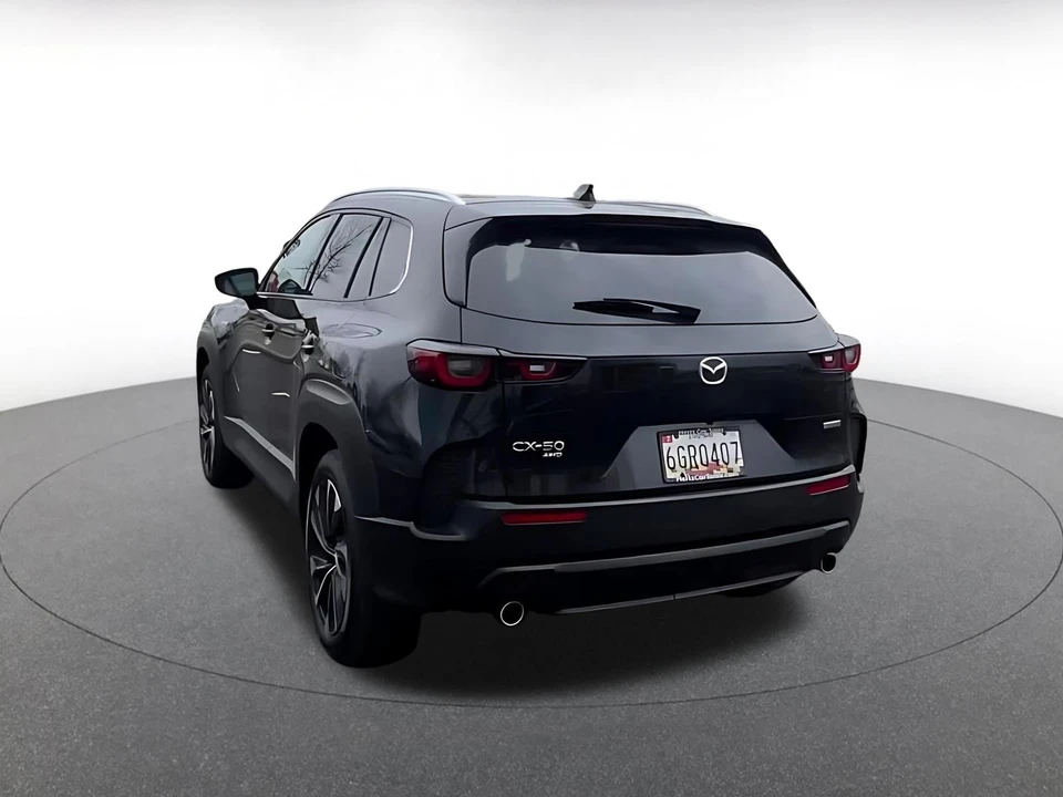 2025 Mazda CX-50 - Image 9 of 31