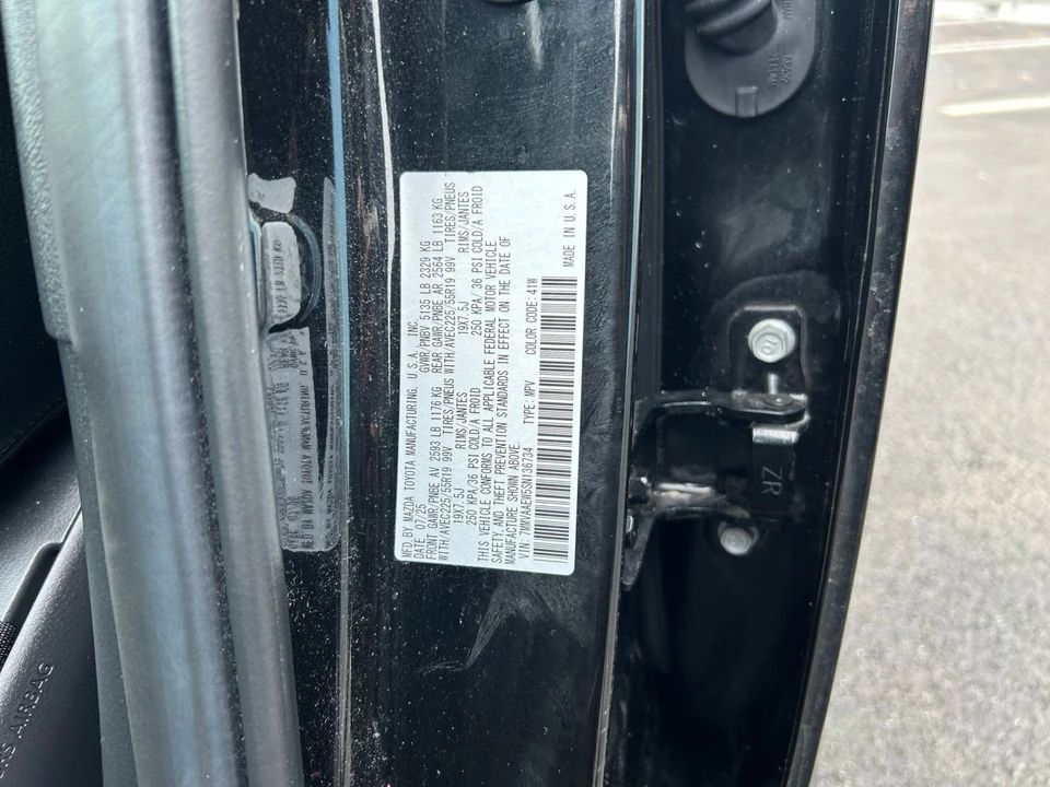 2025 Mazda CX-50 - Image 25 of 31