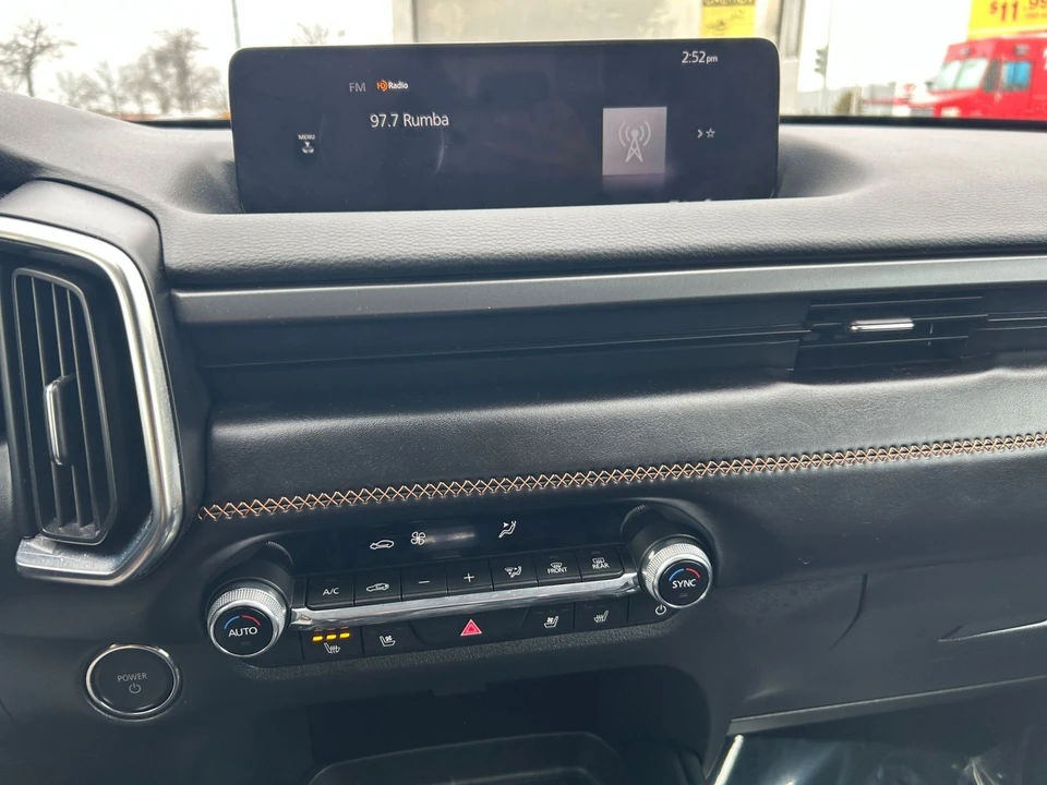2025 Mazda CX-50 - Image 14 of 31