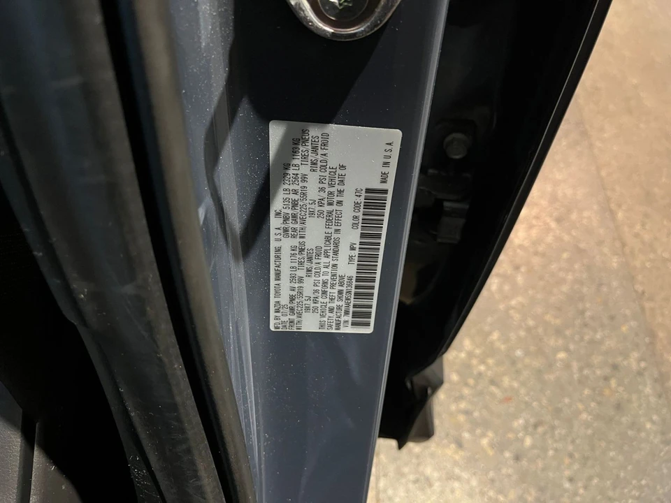 2025 Mazda CX-50 - Image 28 of 31