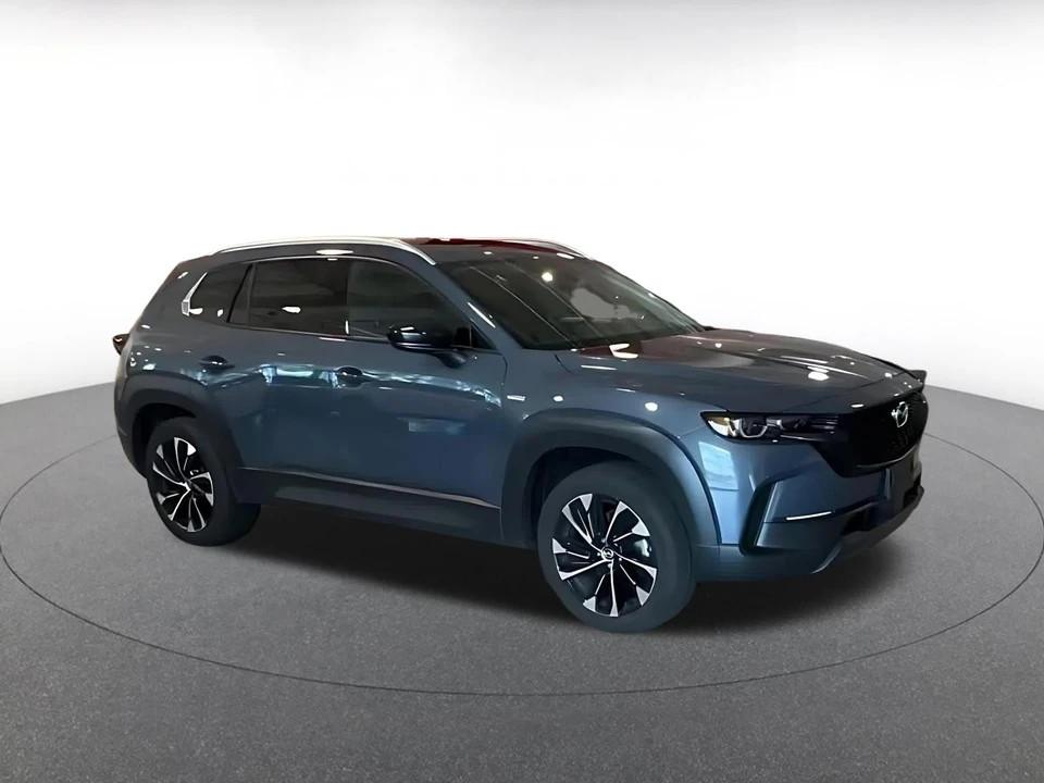 2025 Mazda CX-50 - Image 2 of 31