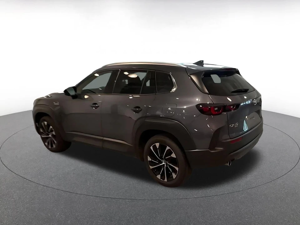 2025 Mazda CX-50 - Image 8 of 31