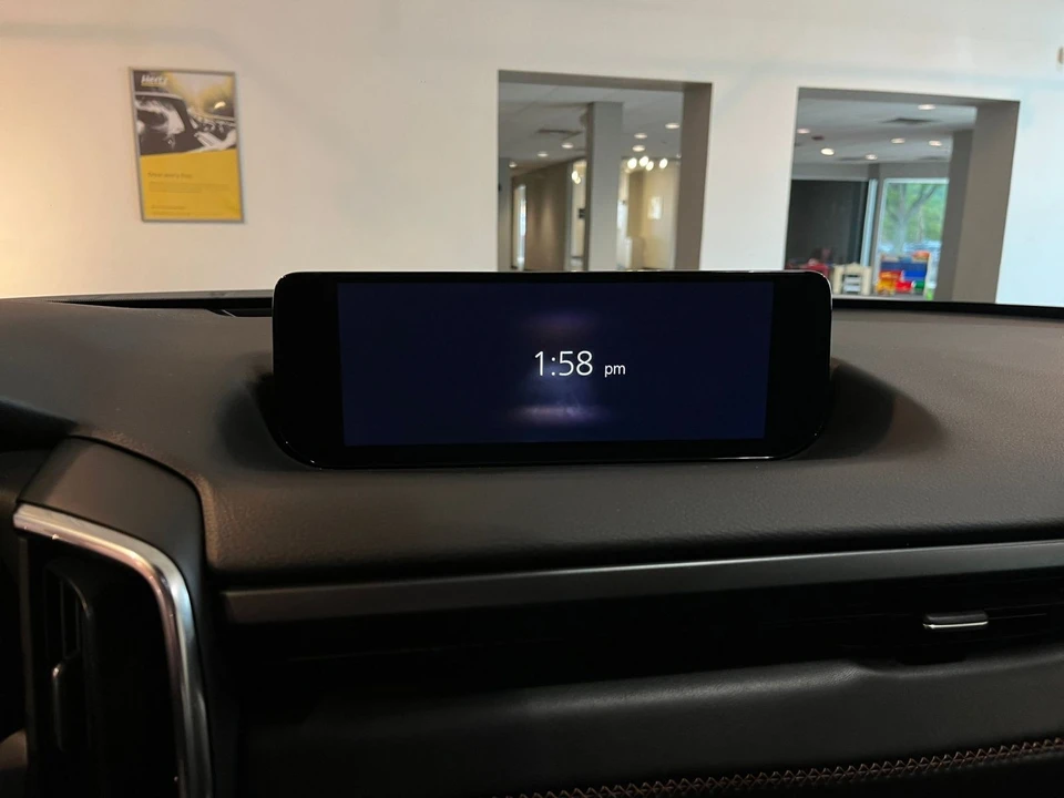 2025 Mazda CX-50 - Image 18 of 31