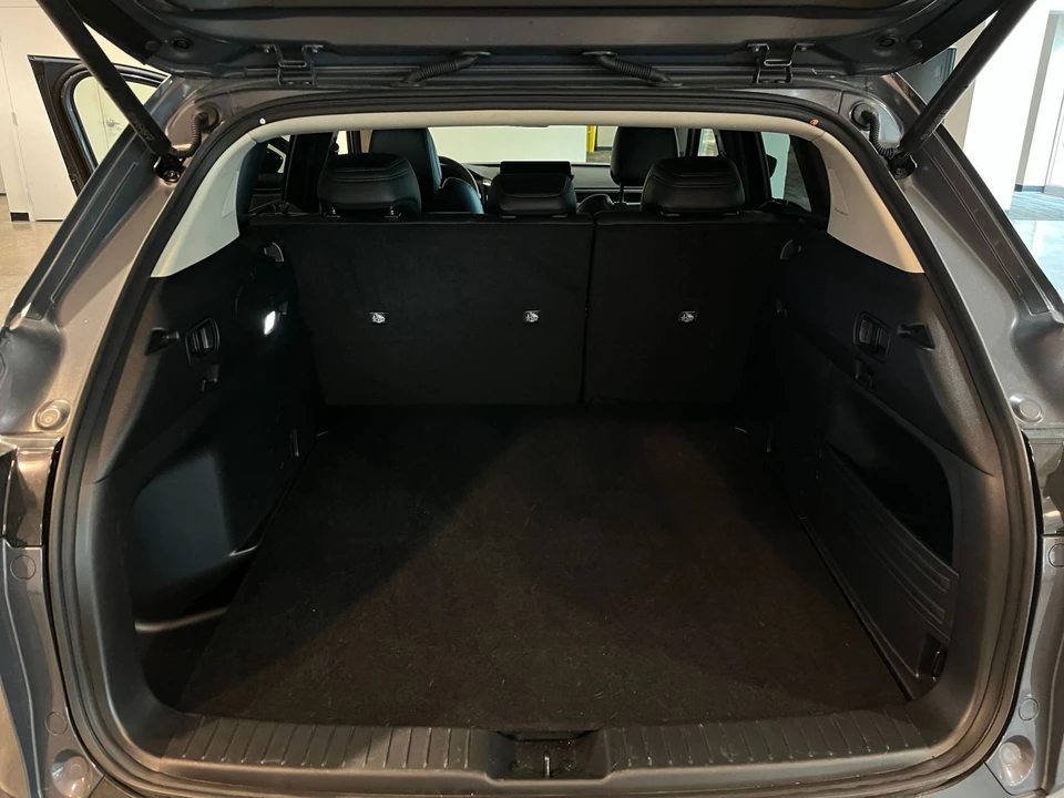 2025 Mazda CX-50 - Image 30 of 31