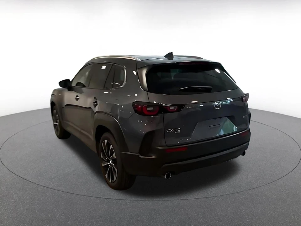 2025 Mazda CX-50 - Image 12 of 31