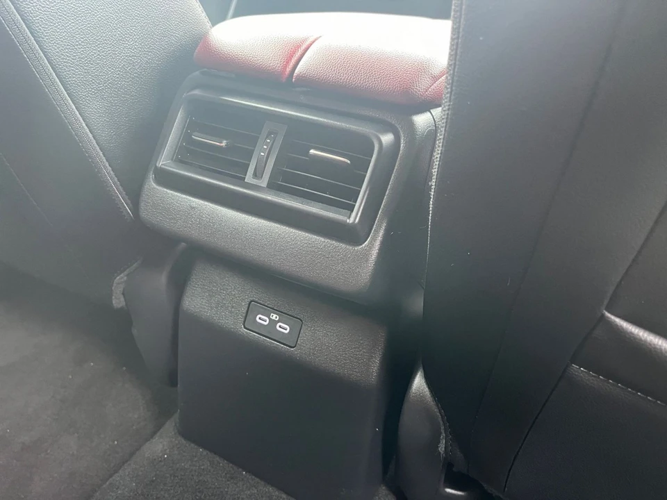 2025 Mazda CX-50 - Image 27 of 31