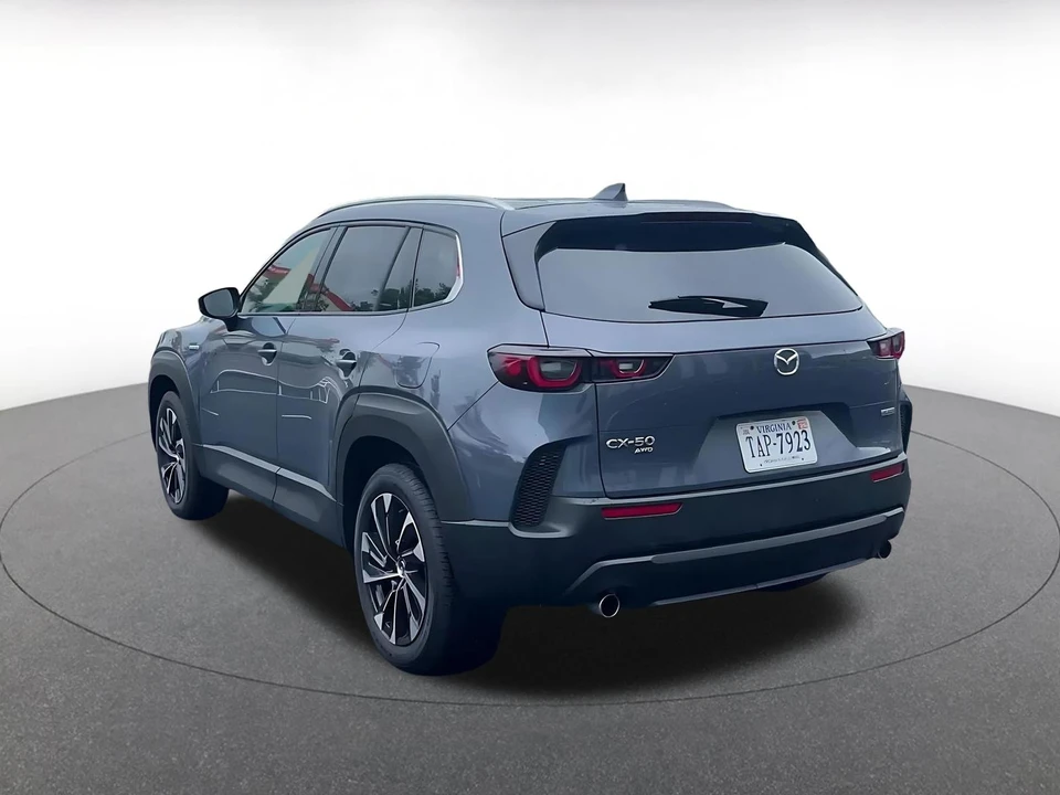 2025 Mazda CX-50 - Image 13 of 31
