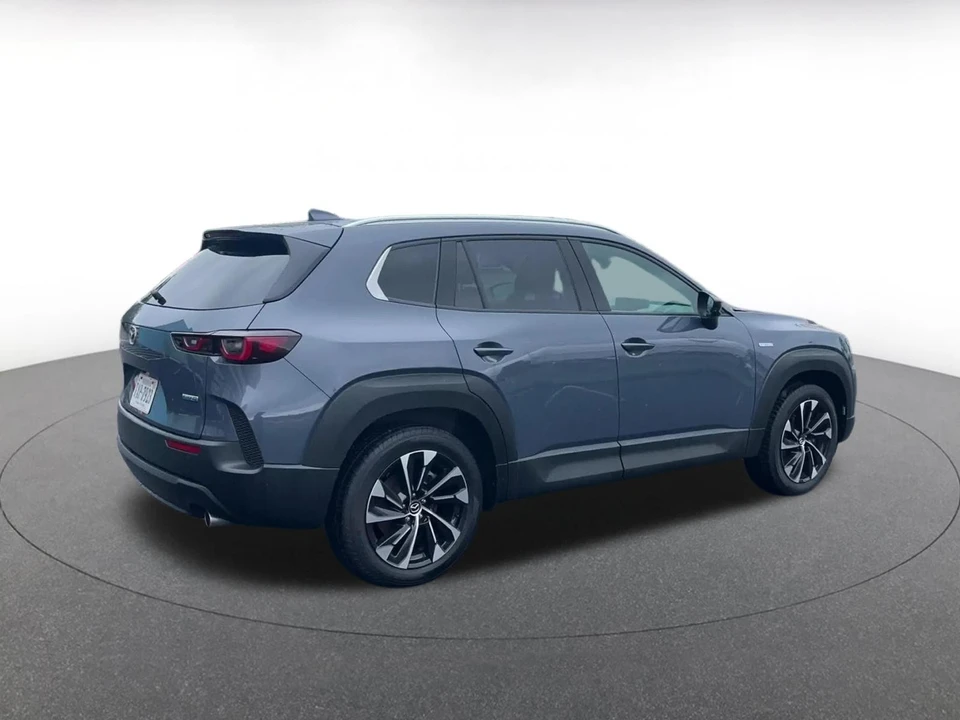 2025 Mazda CX-50 - Image 17 of 31