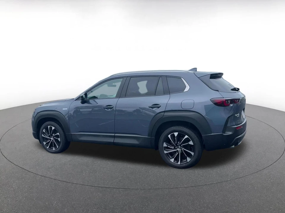 2025 Mazda CX-50 - Image 12 of 31